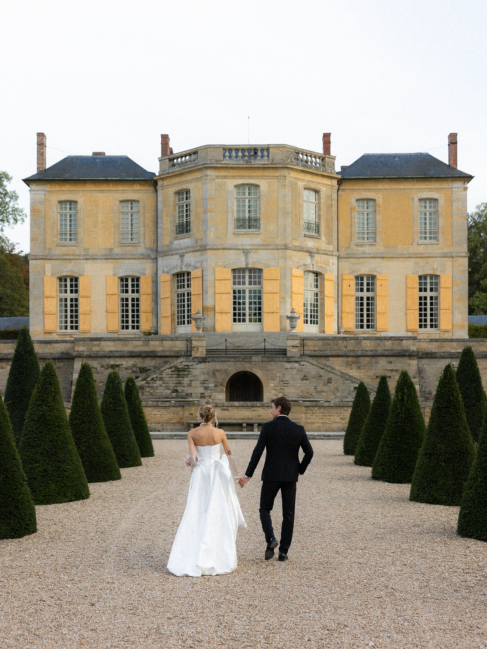 Château de Villette Wedding Near Paris | Editorial Inspiration & Venue Guide