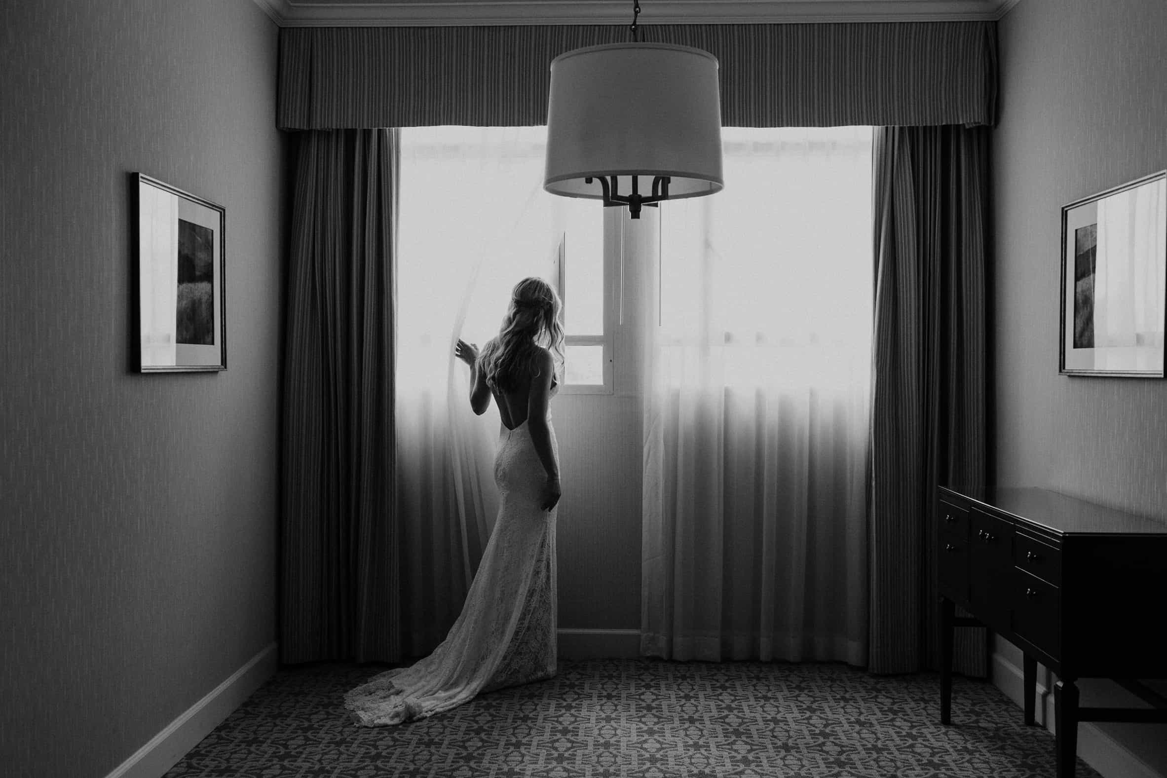 Best wedding photos for getting ready moment during this casual wedding in the Bay Area California